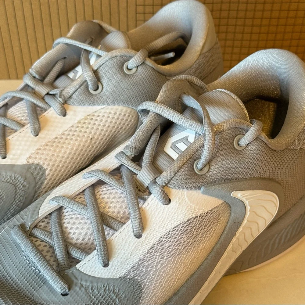 Final Sale!!!  🌺 NIKE 🌺 Nike Zoom Freak 4 TB 👟 - Picture 8 of 10